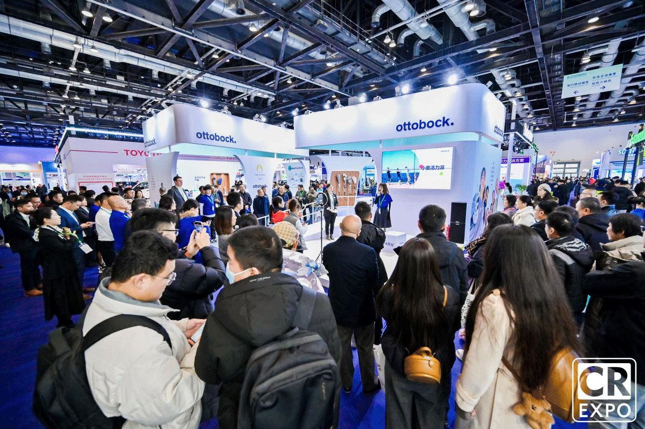 4-展会人流图.gif